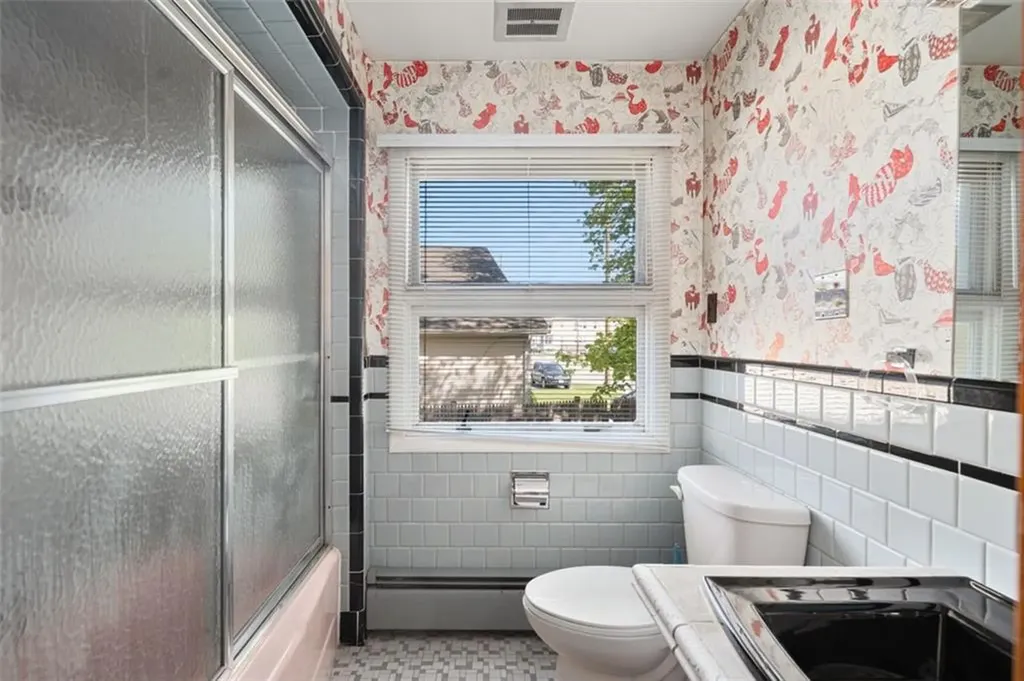 65 Randall Street Cranston RI 02920
