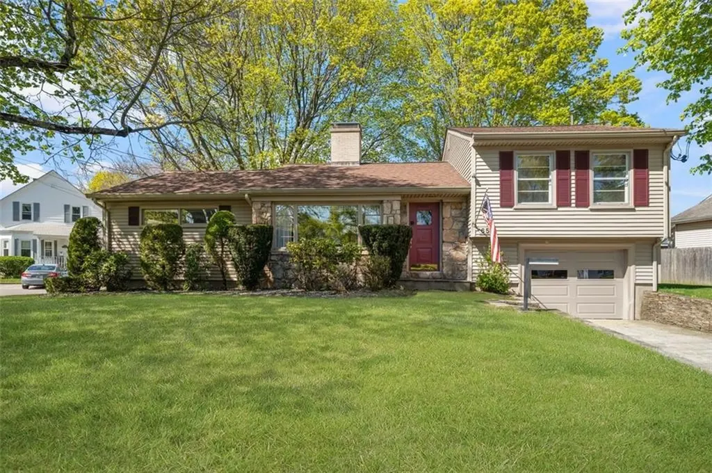 65 Randall Street Cranston RI 02920