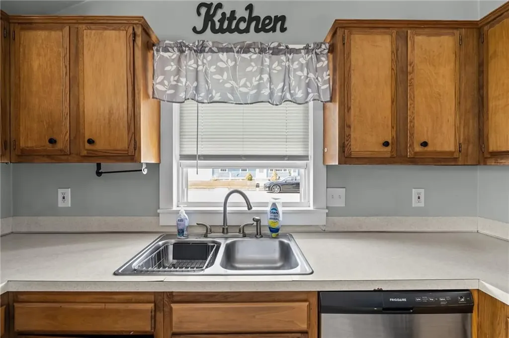 49 Martha Road East Providence RI 02916