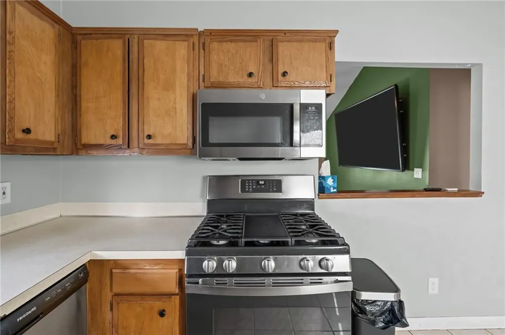 49 Martha Road East Providence RI 02916