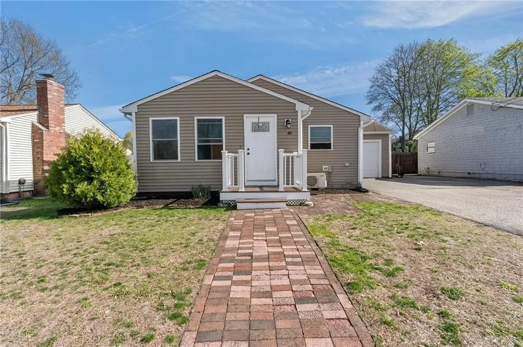 49 Martha Road East Providence RI 02916