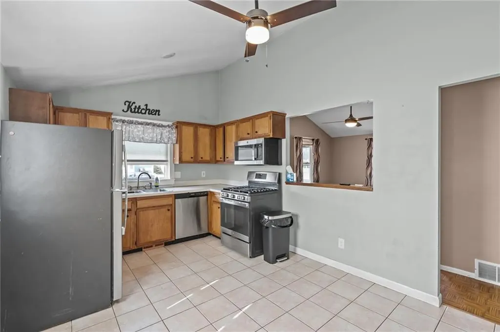 49 Martha Road East Providence RI 02916