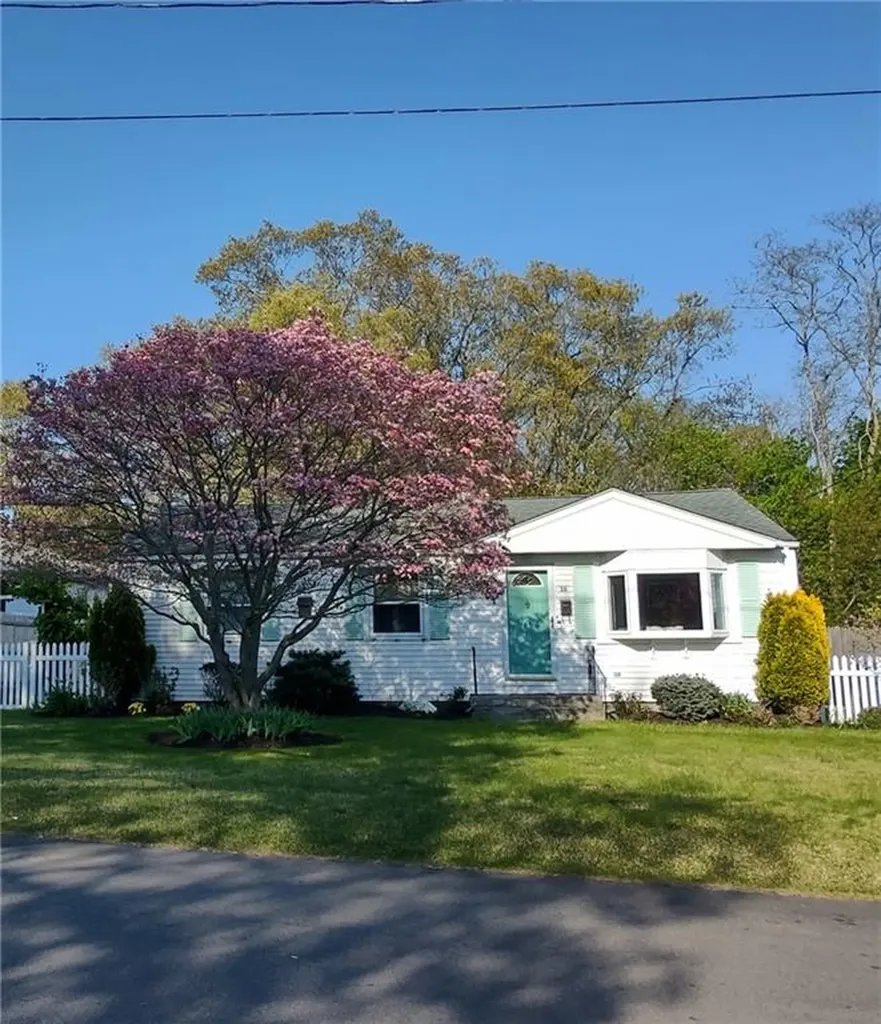26 Potomac Road Warwick RI 02888
