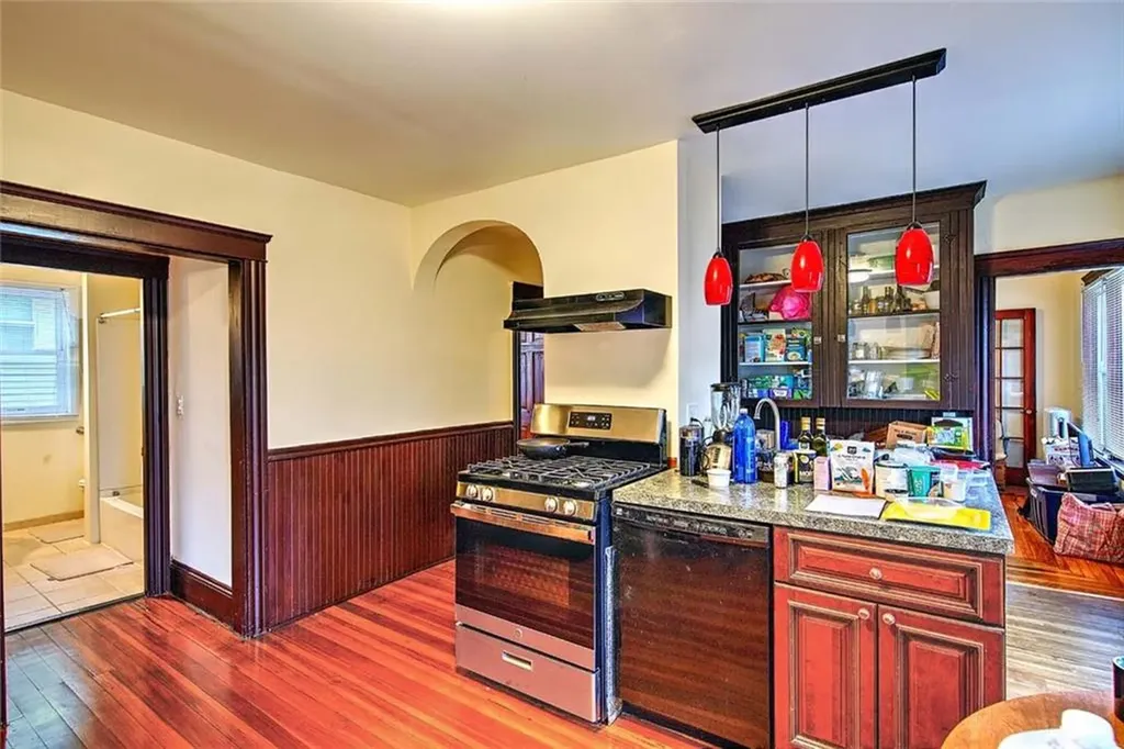 25 27 Blodgett Avenue Pawtucket RI 02860
