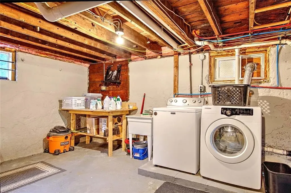 25 27 Blodgett Avenue Pawtucket RI 02860