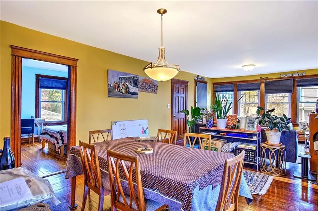 25 27 Blodgett Avenue Pawtucket RI 02860