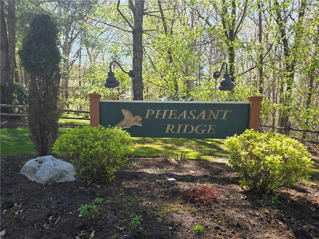 10 Pheasant Run Smithfield RI 02917