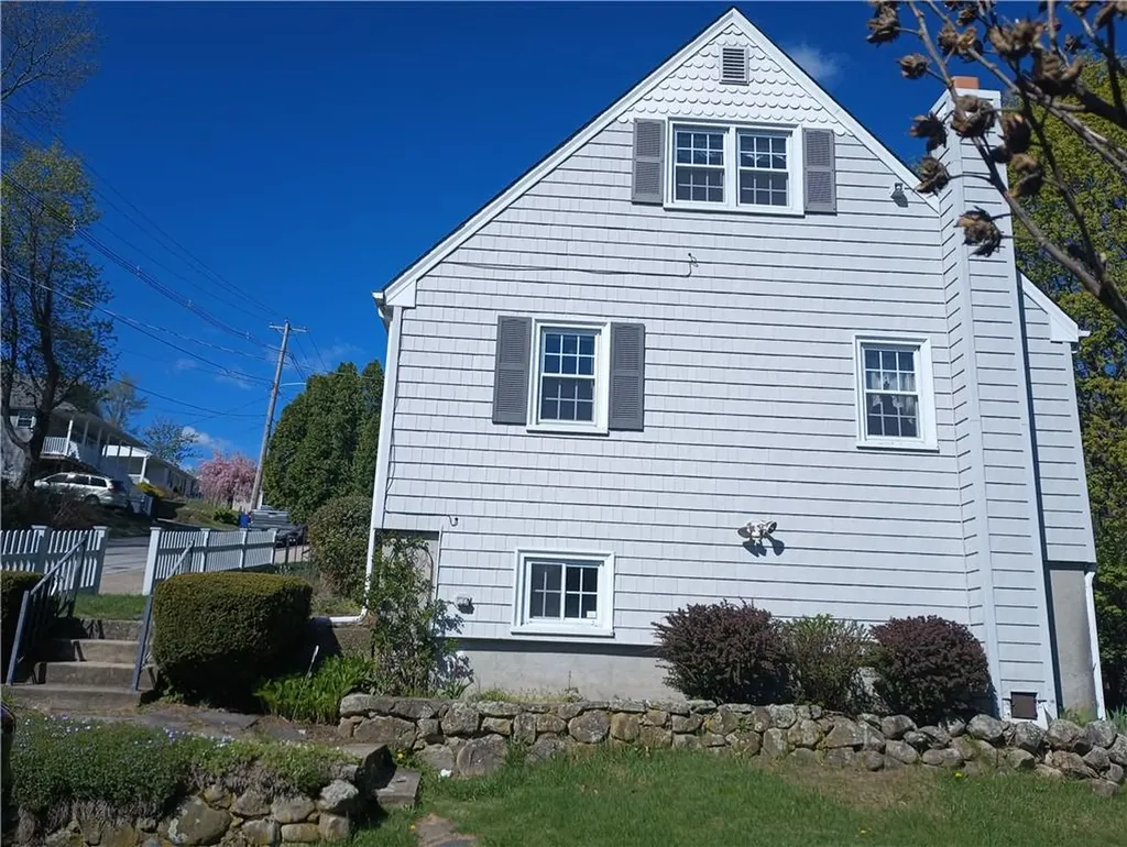 39 Horace Street Providence RI 02909