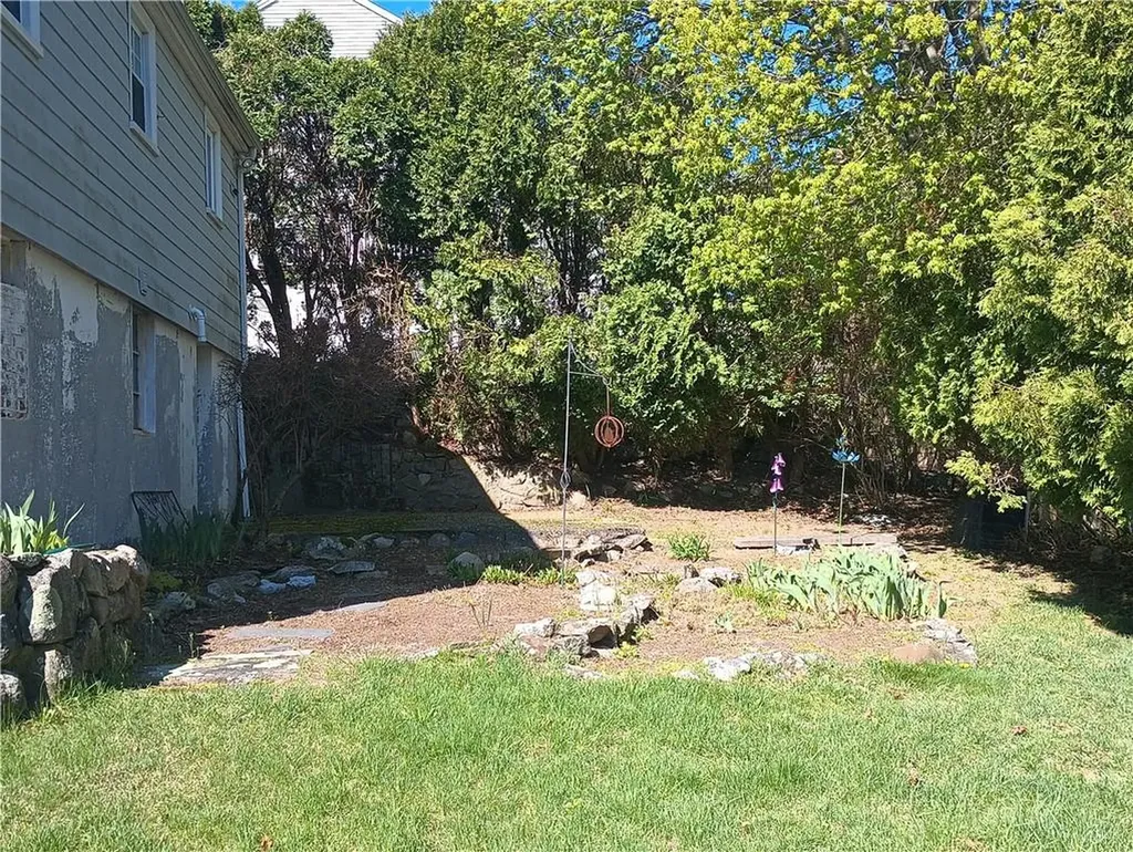 39 Horace Street Providence RI 02909