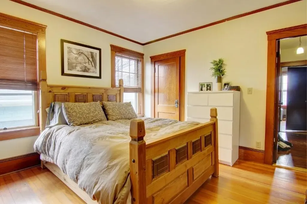 132 134 Eleventh Street Providence RI 02906