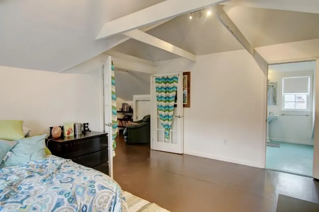 132 134 Eleventh Street Providence RI 02906