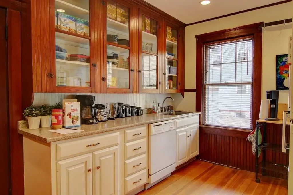 132 134 Eleventh Street Providence RI 02906