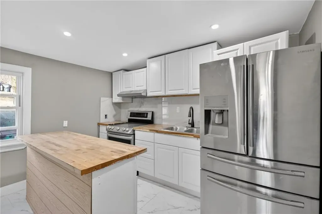 15 Baltimore Street Providence RI 02909