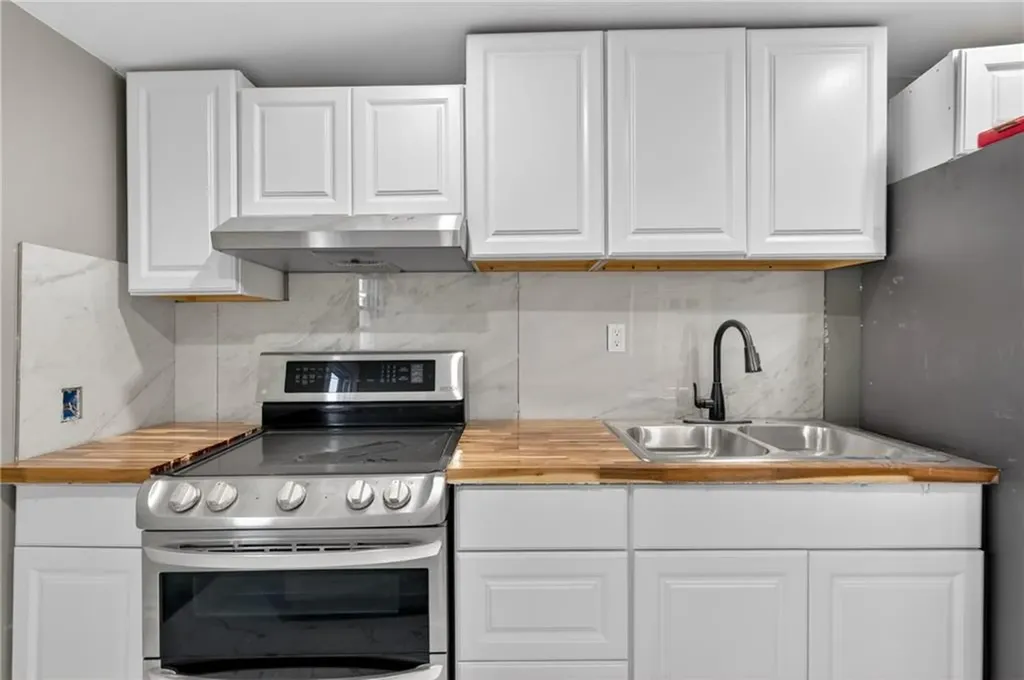15 Baltimore Street Providence RI 02909