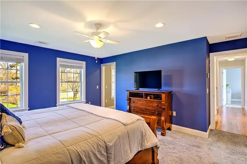 7 Court Avenue Barrington RI 02806