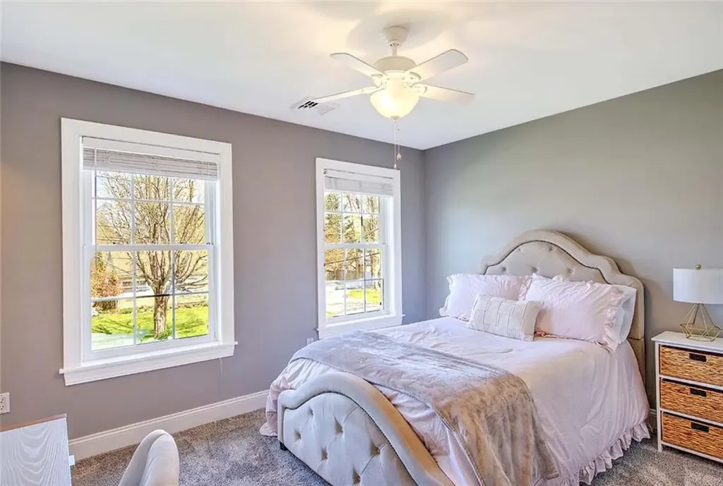 7 Court Avenue Barrington RI 02806
