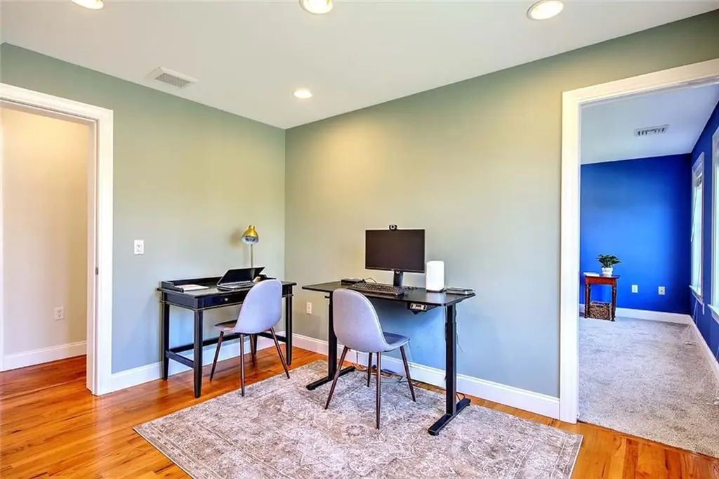 7 Court Avenue Barrington RI 02806