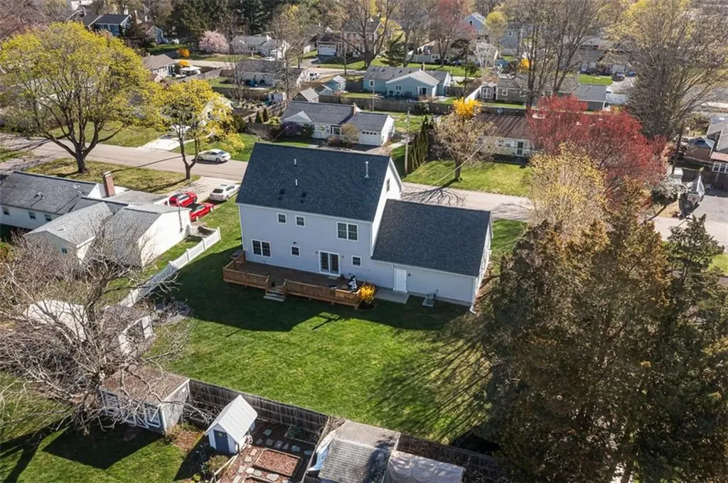 7 Court Avenue Barrington RI 02806