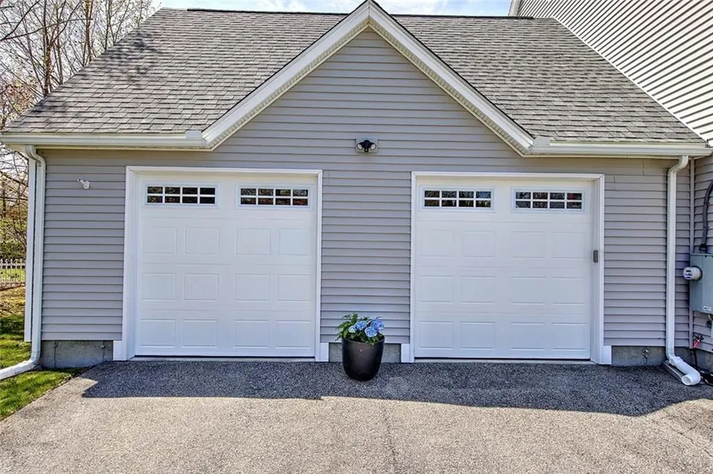 7 Court Avenue Barrington RI 02806