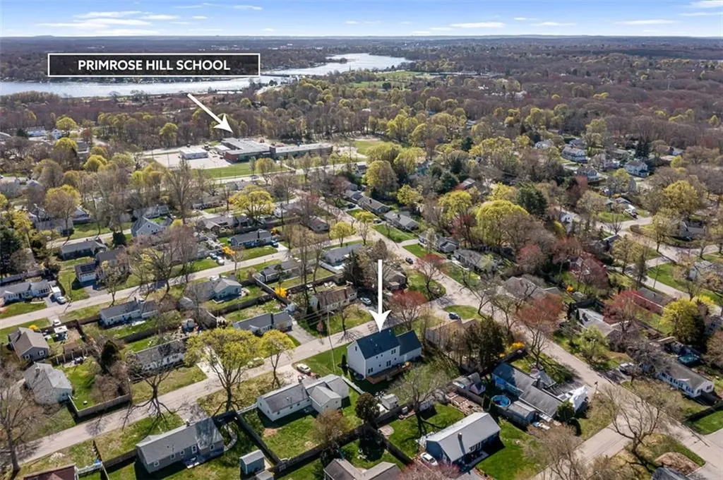 7 Court Avenue Barrington RI 02806