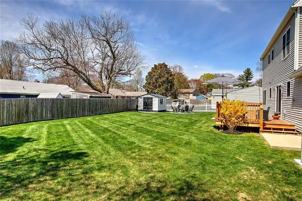 7 Court Avenue Barrington RI 02806