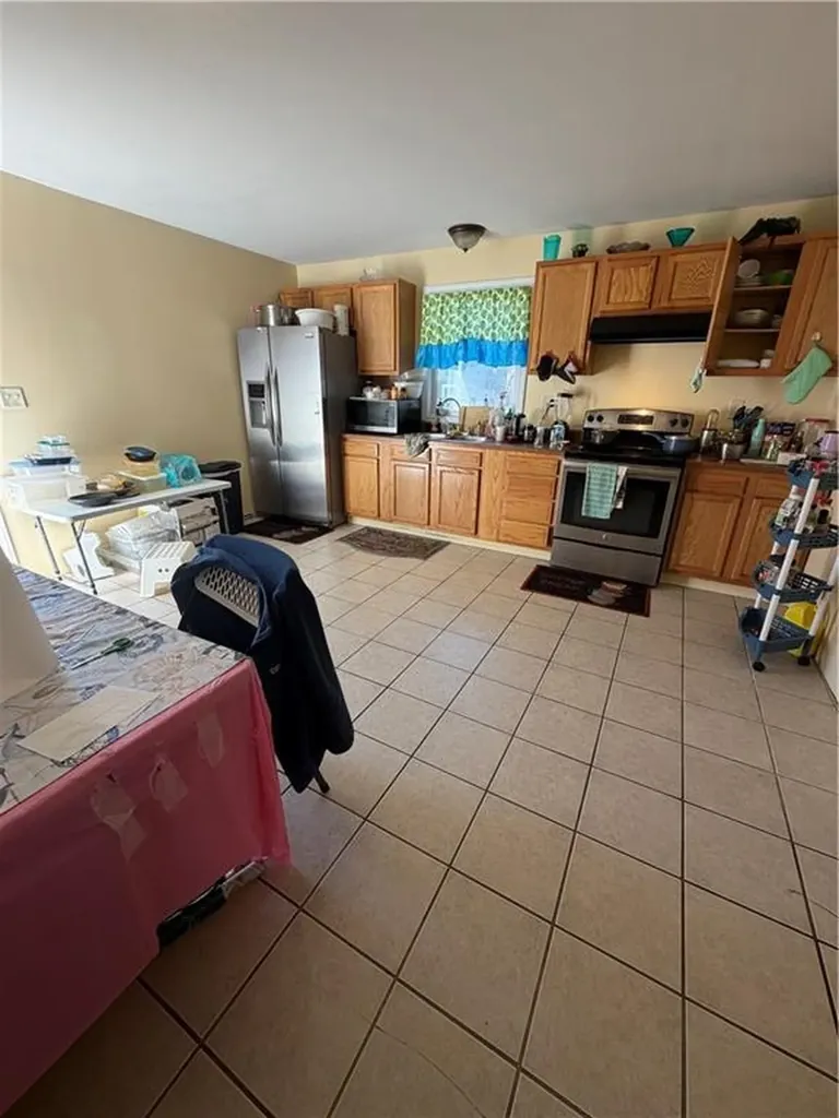 244 Sayles Street Providence RI 02905