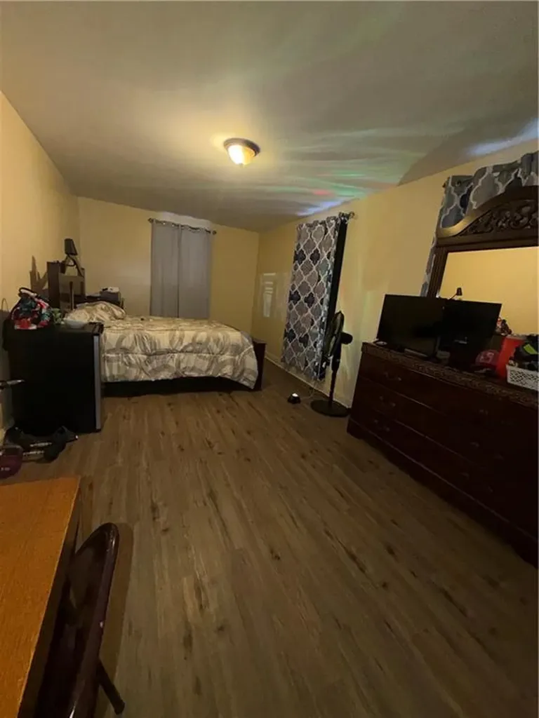 244 Sayles Street Providence RI 02905