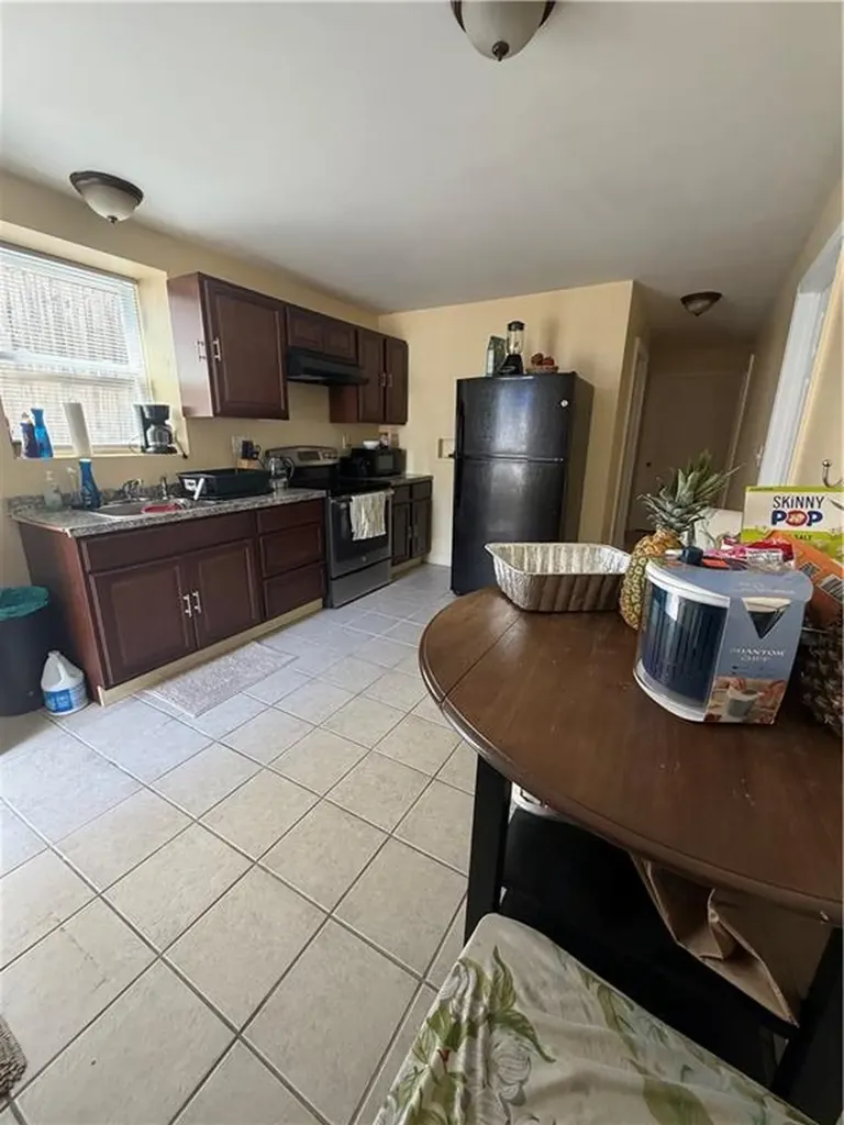 244 Sayles Street Providence RI 02905
