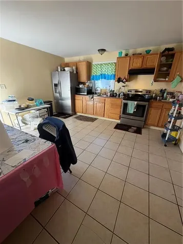 244 Sayles Street Providence RI 02905