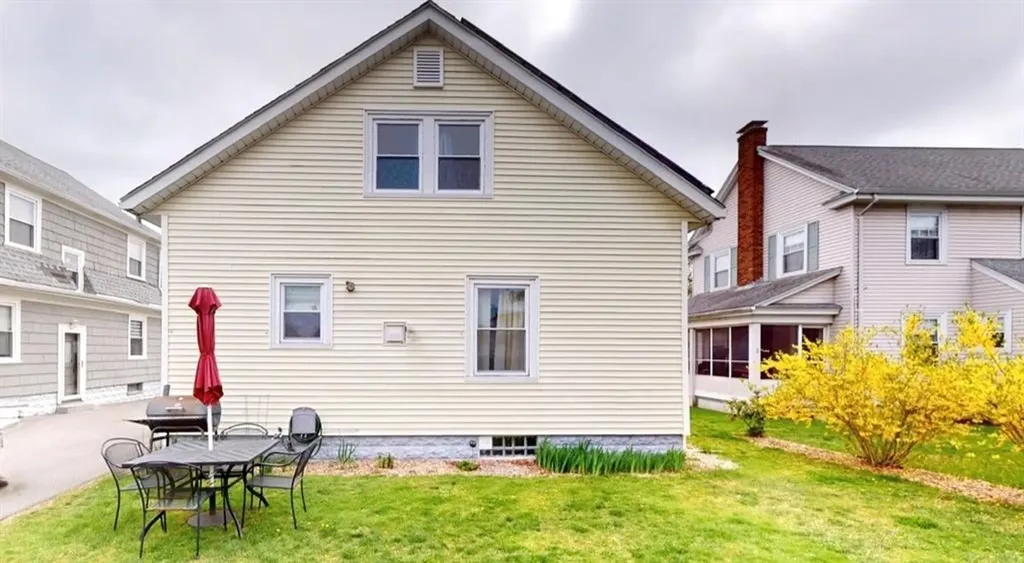 139 Grace Street Cranston RI 02910