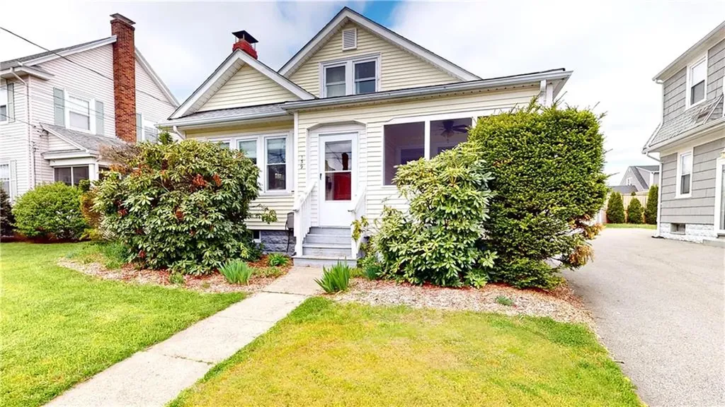 139 Grace Street Cranston RI 02910