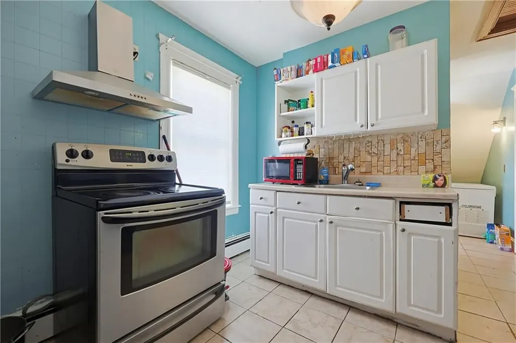 133 Trenton Street Pawtucket RI 02860