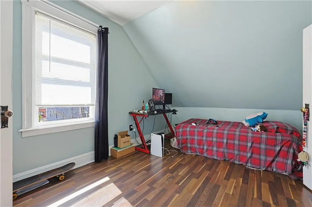 133 Trenton Street Pawtucket RI 02860