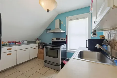 133 Trenton Street Pawtucket RI 02860