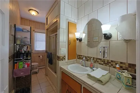133 Trenton Street Pawtucket RI 02860