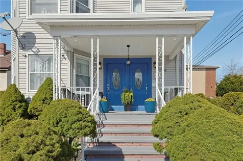 133 Trenton Street Pawtucket RI 02860