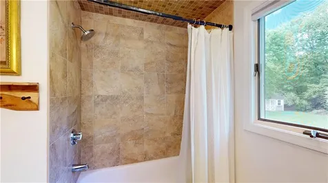 67 Greenwood Road North Kingstown RI 02852