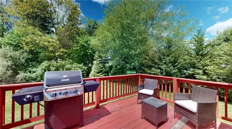 67 Greenwood Road North Kingstown RI 02852