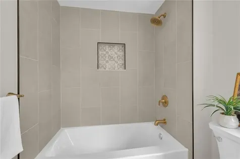 281 Spring Green Road Warwick RI 02888