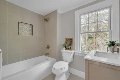 281 Spring Green Road Warwick RI 02888