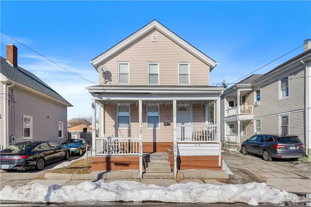 103 Newton Street Pawtucket RI 02860