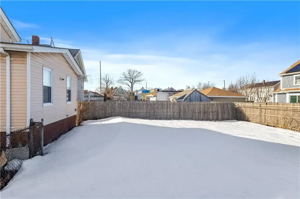 103 Newton Street Pawtucket RI 02860