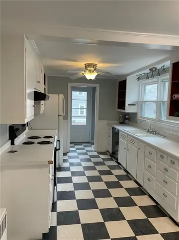 817 Tower Hill Road North Kingstown RI 02852