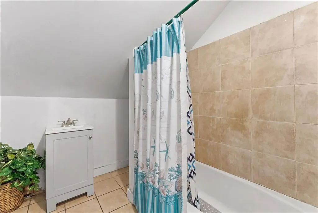 146 Althea Street Providence RI 02907