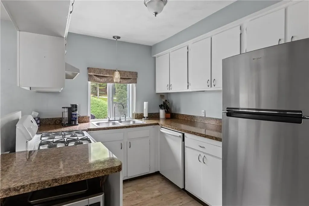 4160 Post Road Warwick RI 02818