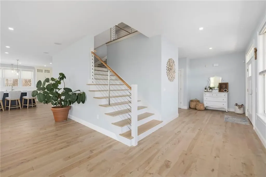 1046 Ocean Road Narragansett RI 02882