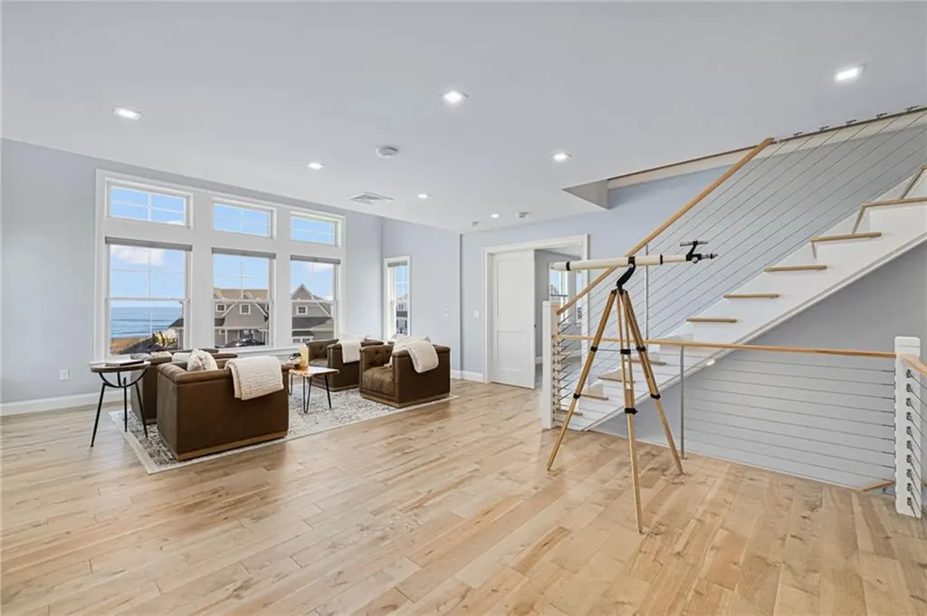 1046 Ocean Road Narragansett RI 02882