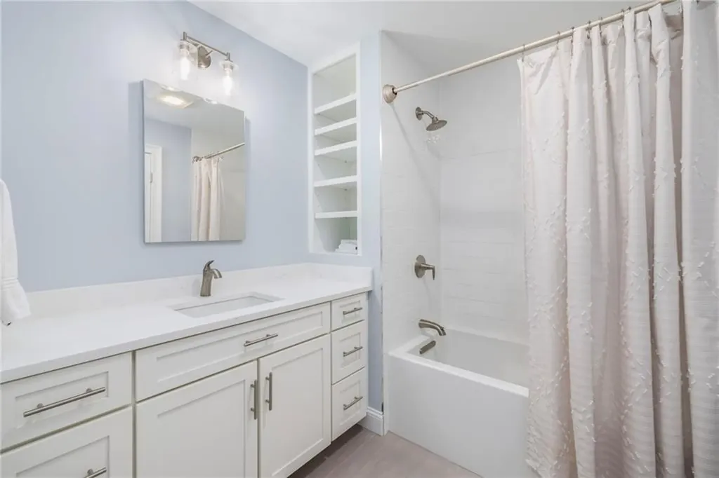 1046 Ocean Road Narragansett RI 02882