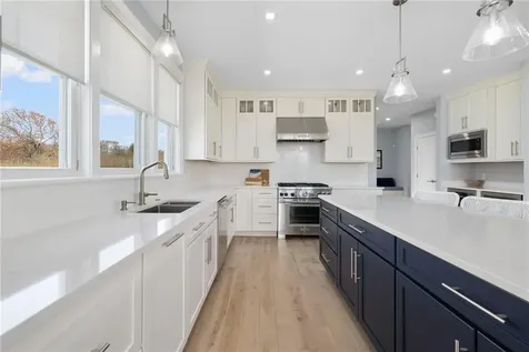 1046 Ocean Road Narragansett RI 02882