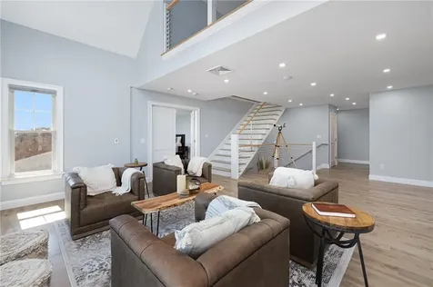 1046 Ocean Road Narragansett RI 02882